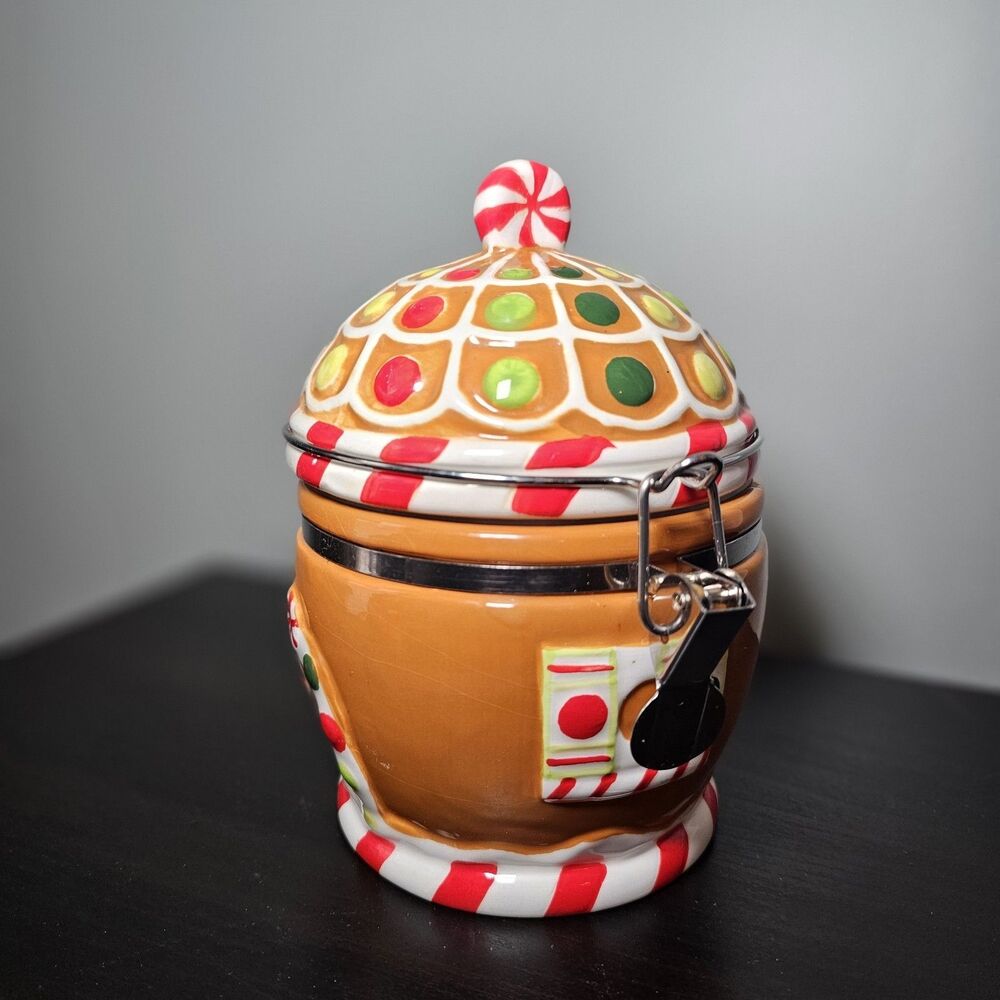 Sleigh Bell Bistro Christmas 16oz Gingerbread House Hinged Cookie Candy Jar